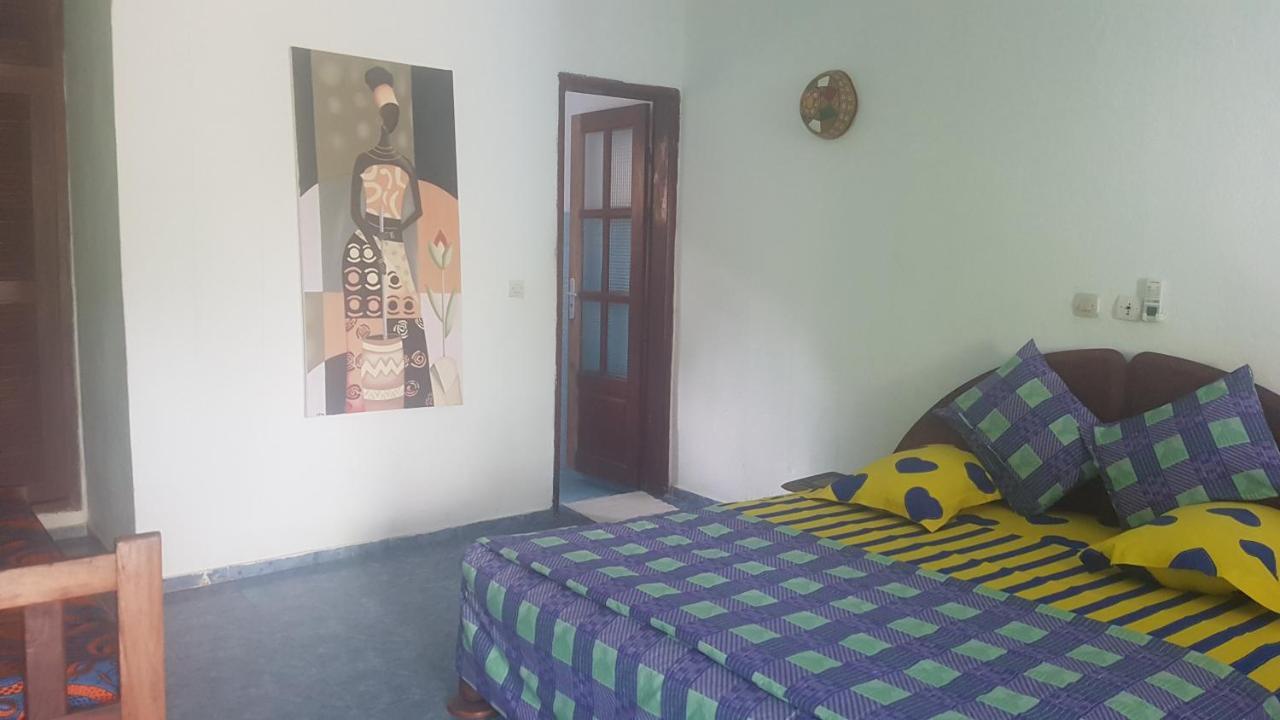 Capriccio Hotel Grand-Bassam Bagian luar foto