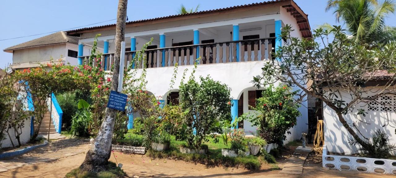 Capriccio Hotel Grand-Bassam Bagian luar foto