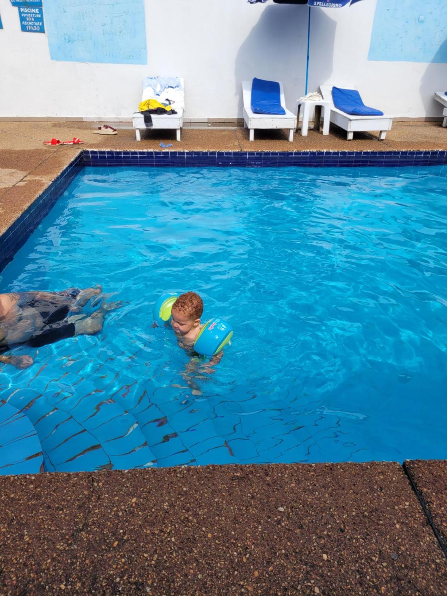 Capriccio Hotel Grand-Bassam Bagian luar foto